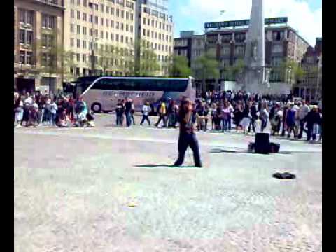 MC Xander and crowd beatbox - Dam Square, Amsterdam