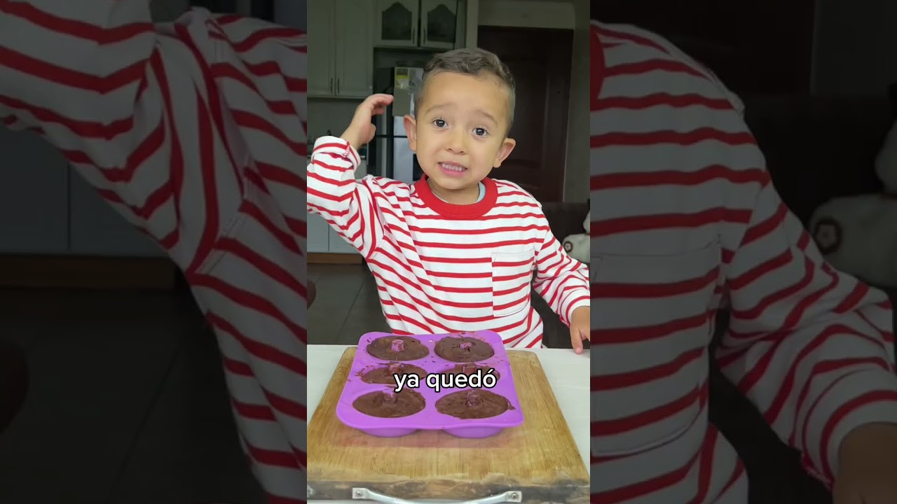 Donas de Chocolate 🍩 🍫#cocinandoconmatthew #dona  #chocolate #chocolates #donas #manzana #manzanas