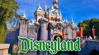 Download lagu Disneyland Christmas 2024 - Parade, Characters & Ambience [4K] mp3