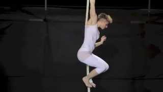 Delphine Cezard Teaser numéro corde lisse