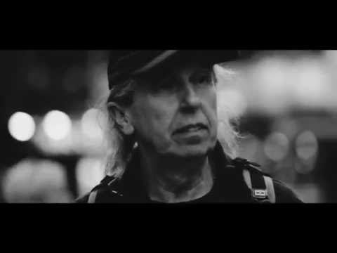 Jonitapani - Valvotut Yöt ft. Astia & Olli Helenius