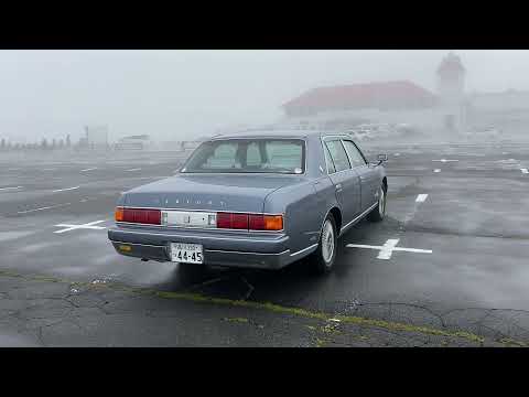 Thumbnail for GZG-50 Toyota Century along with the sound of the bells of Amore in the Utsukushigahara Plateau by Motorcycle, Iveco, Toyota, Toyota Century, Car