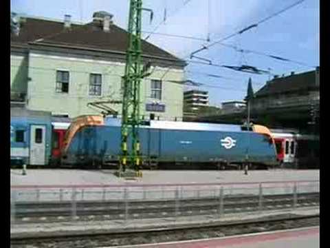 Train competition around Győr