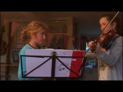 De hobo, dat ben ik! Le hautbois, c'est moi! The oboe, that's me! Afl. 8/ Episode 8