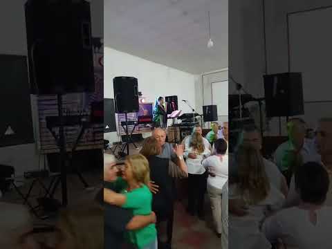 baile en embajador martini la pampa  con la faraona  de la cumbia naty cejas