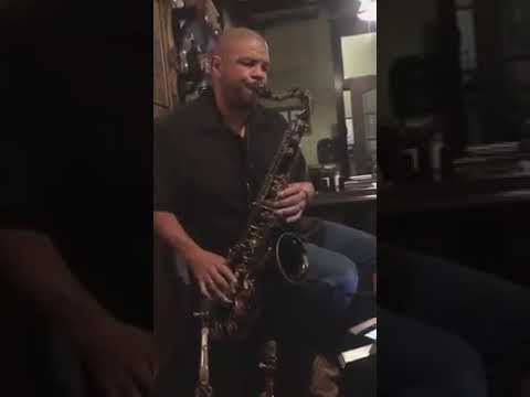 Promotional video thumbnail 1 for Gerry Huggins - Saxophonist