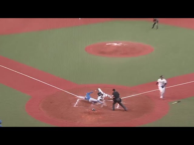 【8回表】采配が的中!! ファイターズ・松本剛 スクイズを決めて勝ち越しに成功!!  2024年5月5日 オリックス・バファローズ 対 北海道日本ハムファイターズ