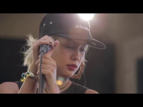 Eli-Mac - First Love (HiSessions.com Acoustic Live!)