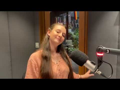 Kayla K sings live on radio 3zzz