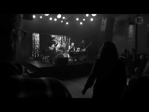 Kuusumun Profeetta / Kovin lentäen kotiin kaipaan