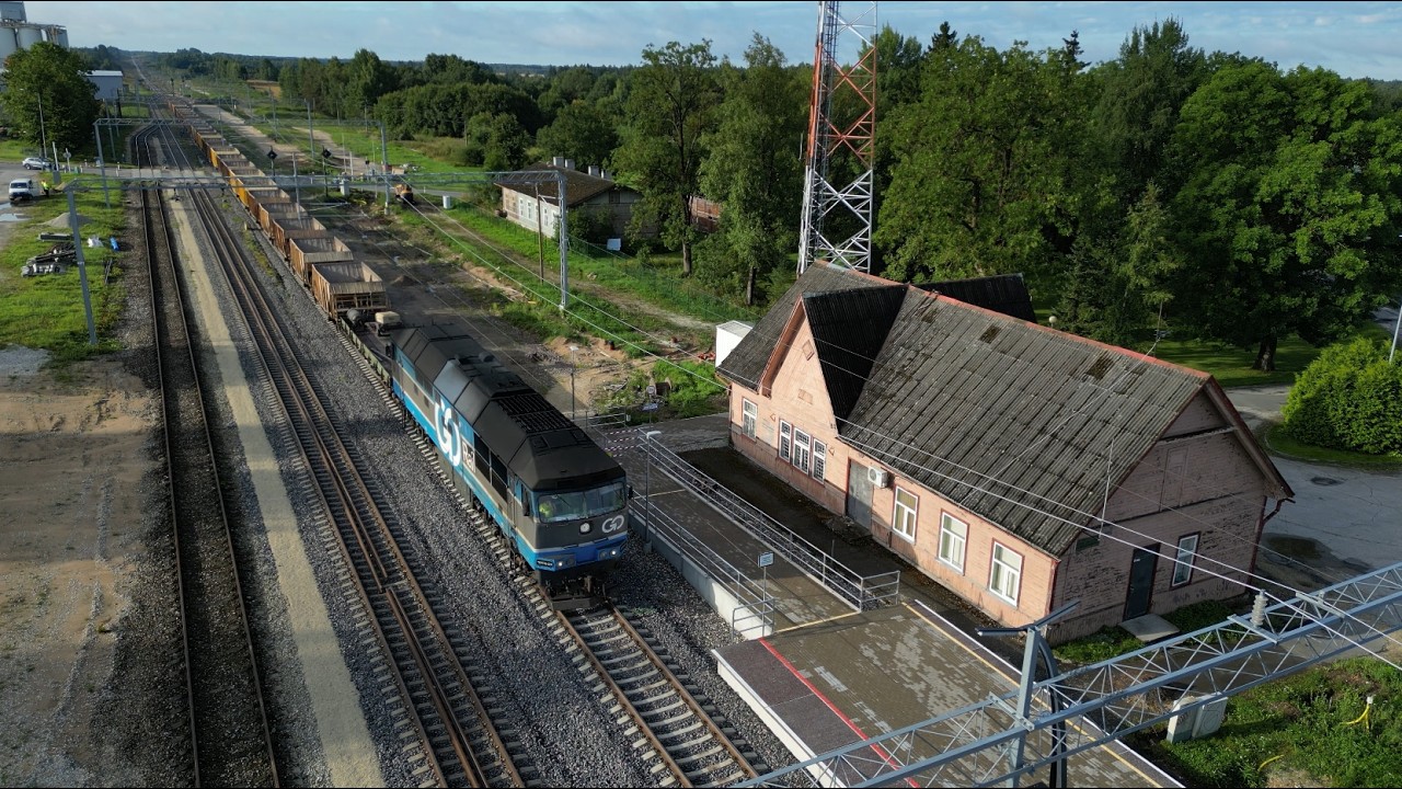 Тепловоз ТЭП70-0229 на ст. Ракке / TEP70-0229 at Rakke station