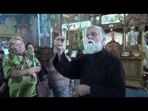 How to make the Sign of the Holy Cross correctly? - Fr. Petru Irimescu