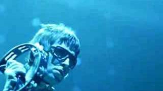 Oasis - Pass Me Down The Wine