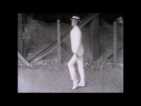 Ministry of Silly Walks - Monty Python's Flying Circus - S02E01