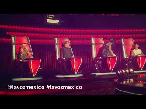 Yuri y Pausini cantan la maldita primavera (italiano/español)