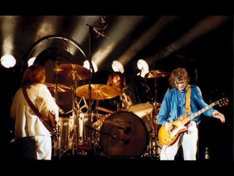 Led Zeppelin - Achilles last stand live Knebworth August 4th 1979 (Remastered)