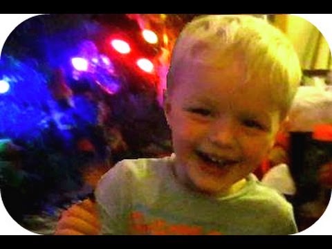 Vlogmas - Christmas Presents! - Day 24