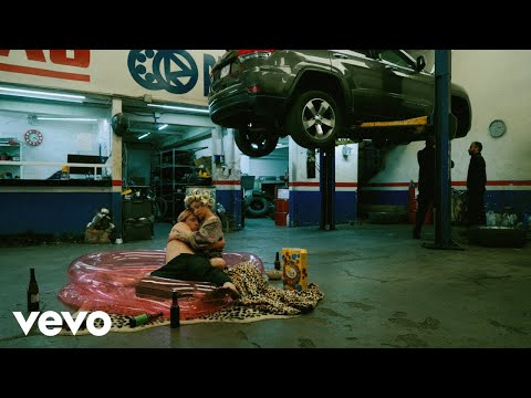 Vuelve A Casa - Mon Laferte