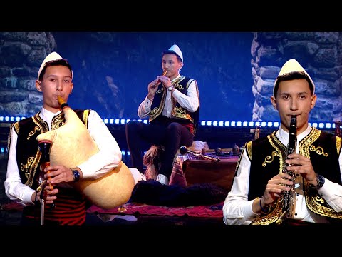 Publiku në këmbë! Franko Ahmeti, klarinetisti 14-vjeçar shkëlqen në gjysmëfinale