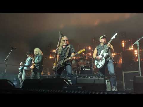 Kabát - Balada o špinavejch fuseklích - Opava 2021 [ 4k 60 fps ]