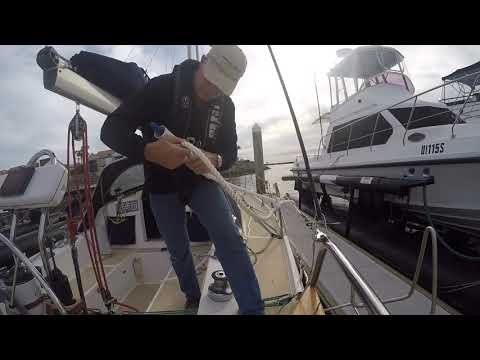 Sailing Vessel The Bottom Line - berthing with a spring line