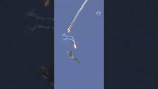 Download lagu Gorgeous Sukhoi Floats like a Burning Leaf 🇲🇾 mp3