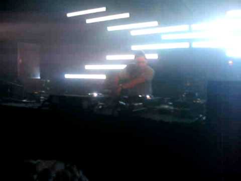 John Dahlback Plays Swanky Tunes Select Start with a Vocal