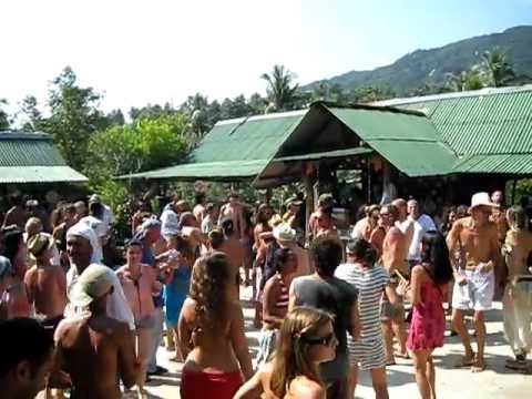 Guy`s Bar - Haad Thien - Koh Phangan - Thailand - 11.2.2012