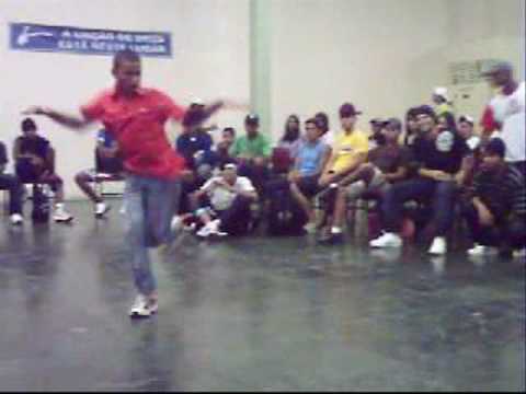 Bboy Cândido( Floor Riders) vs Pipoca (Family Flava)