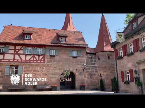 Der Schwarze Adler im wunderschönen Kraftshof bei Nürnberg - Sommergarten