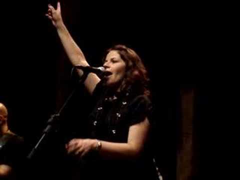 Shirle de Moraes - Luz Del Fuego