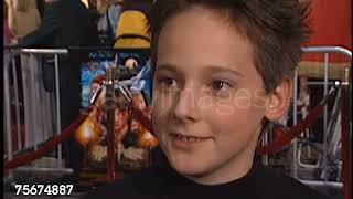 Jake Thomas Interview at the Premiere of Harry Potter and the Sorcerer's Stone video