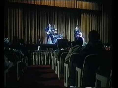 Gary Busey as Buddy Holly - Live at The Apollo
