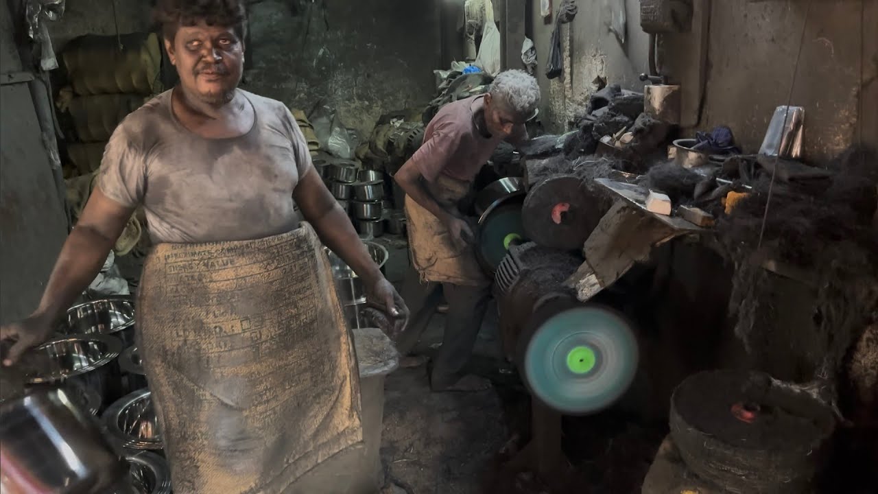 🇮🇳 MUMBAI INDIA, THE TOUGHEST JOBS IN MUMBAI'S INDUSTRIAL ZONE, METAL CUTTING AND DRILLING, 4K HDR