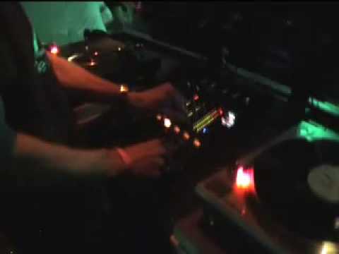 D'Jamency _dj-set @ Atomic Groove_Switzerland_Nov2008_part1.mov