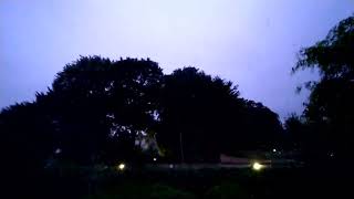 Download lagu Storm in Watford - Lightning and thunder (13/08/2020) mp3