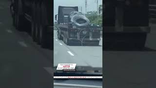 The Absolute Most Terrifying Highway Slinky You Will Ever See! 😳🌀