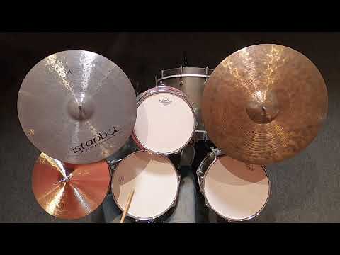 Istanbul Agop Traditional Medium Hi Hat Cymbals 15" 1145/1342 grams MH15