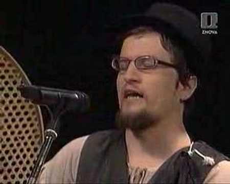 Slon in Sadež - Študentarija