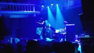 Death Grips - Beware / Black Paint (live @Paradiso Amsterdam)