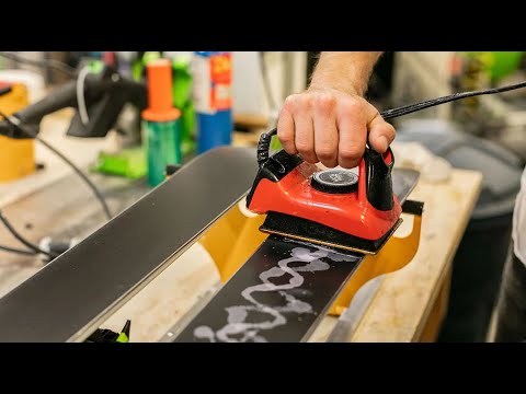 How to wax properly your skis (english subtitles)