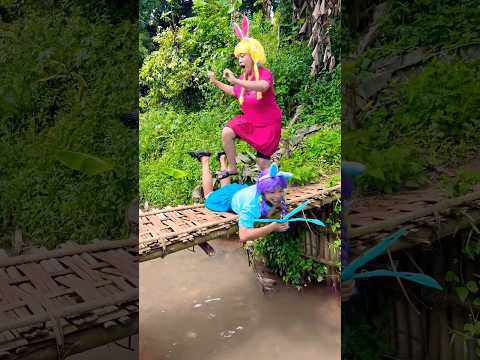 Yuyun dapet sayap peri di sungai