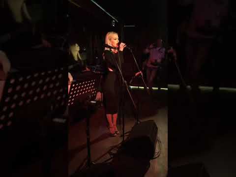 JELENA ROZGA & DANIJELA MARTINOVIĆ