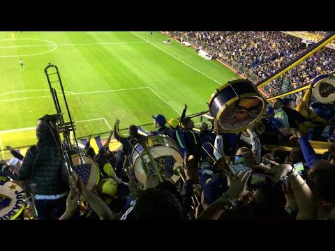 "Al gallinero ya se lo prendimos fuego (EXPLOTA) - Boca Olimpo 2017" Barra: La 12 • Club: Boca Juniors