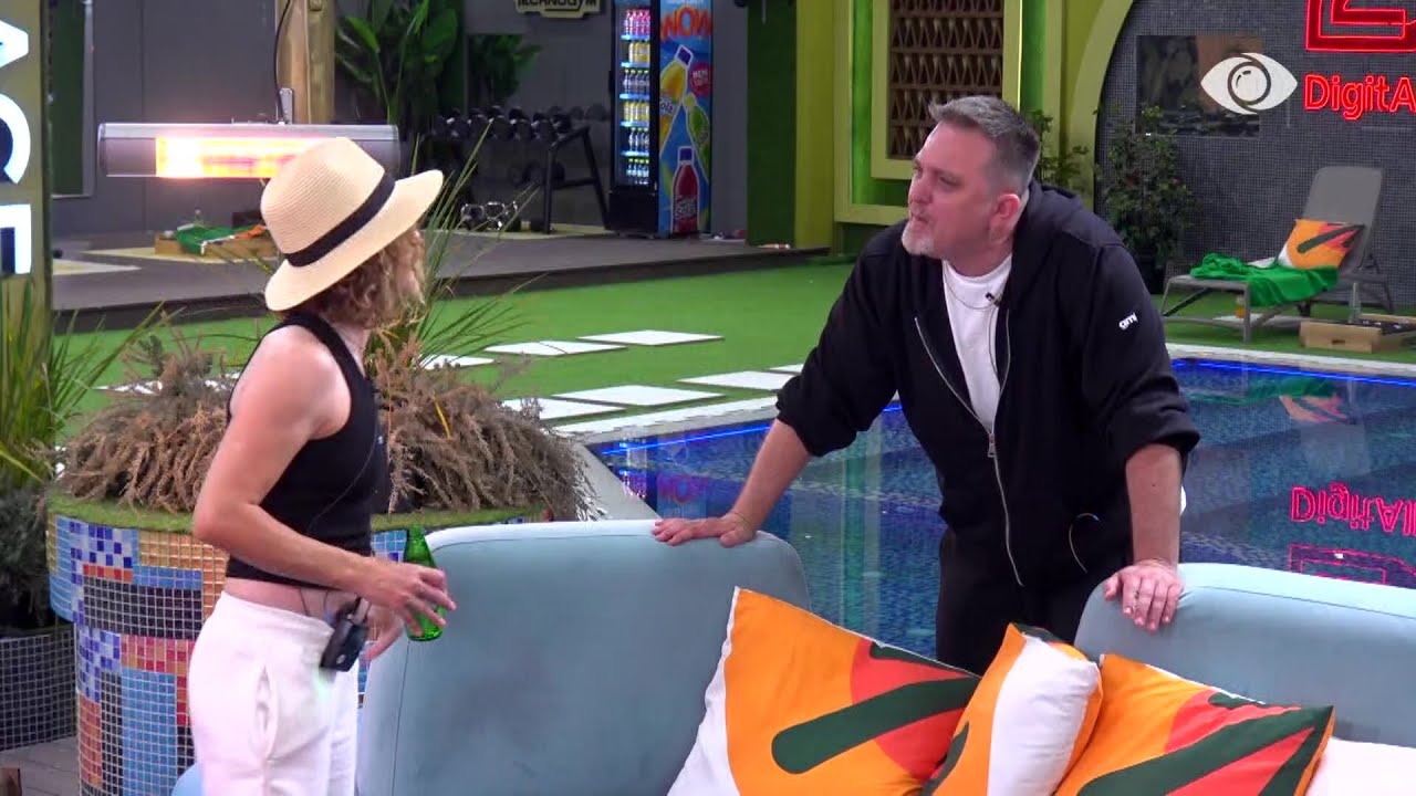 Maratonë sharjesh dhe ofendimesh mes Julit dhe Eglës, banorët përballen ashpër me njëri-tjetrin