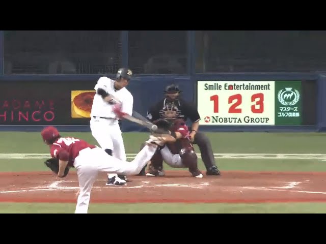 【9回裏】バファローズ・糸井に死角なし!? ボール球をライト上段に運ぶ!! 2015/4/28 Bs-E