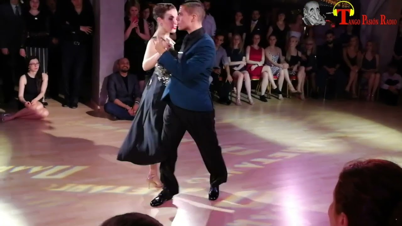 Video thumbnail for SEGUIME SI PODES Juan D'Arienzo Ballano: Alejandro Ferreyra - Fernanda Grosso