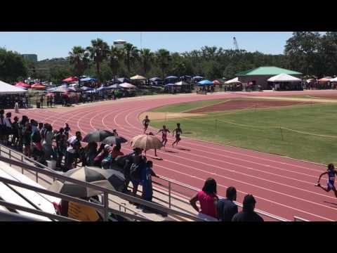 15-16 year old girls 200 meter dash