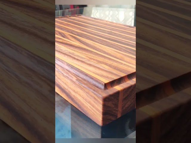 Vídeo relacionado con Transparent Gift Tabla de Cortar Personalizada con Nombre Barbacoa. Tablas para Corte. Tablas de Madera. Tablas de Cortar Encimera de Cocina. Regalos para Padres y Madres. Regalos Cumpleaños, Navidad