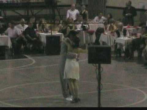  Maria Florencia Labiano  and  Hernán Rodriguez Chaile  are  dancing  to  the  tango  "  Poema  "